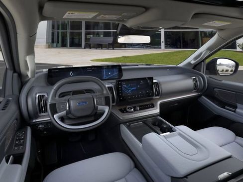New 2025 Ford Expedition Platinum w/ Platinum Ultimate Package image 9