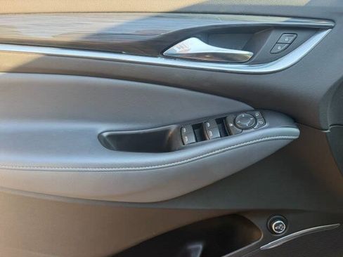 Used 2022 Buick Enclave Essence w/ LPO, Floor Liner Package AWD/4WD image 9
