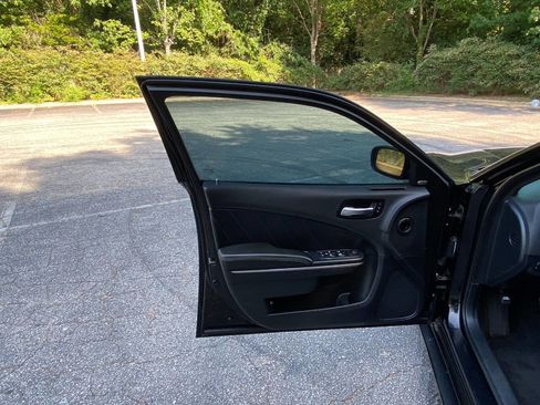 Used 2015 Dodge Charger R/T w/ Plus Group RWD image 17