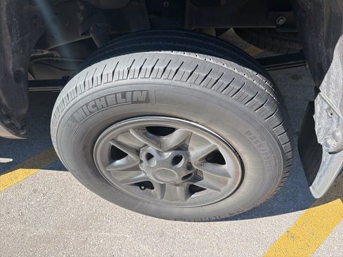 Used 2021 Toyota Tundra SR5 image 8