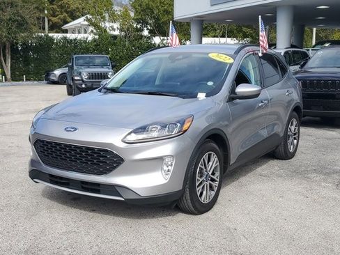 Used 2022 Ford Escape SEL image 3