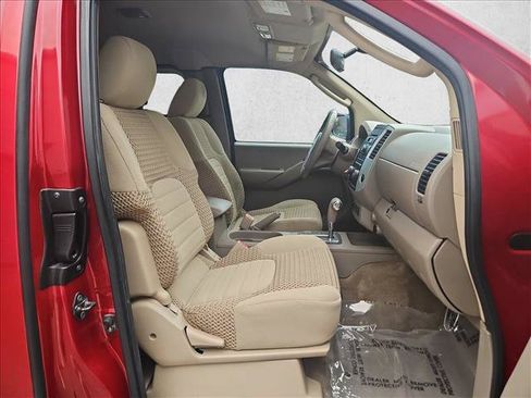 Used 2011 Nissan Frontier SV AWD/4WD image 20