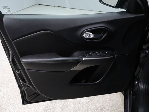 Certified 2022 Jeep Cherokee Latitude Lux image 14