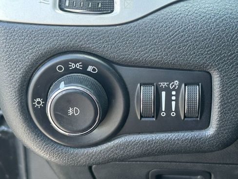 Used 2014 Jeep Cherokee Trailhawk w/ Leather Interior Group AWD/4WD image 24