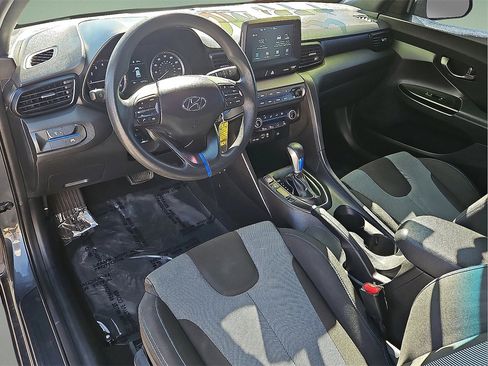 Used 2019 Hyundai Veloster 2.0 image 14