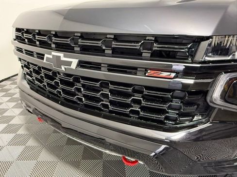 Used 2023 Chevrolet Tahoe Z71 w/ Luxury Package image 3