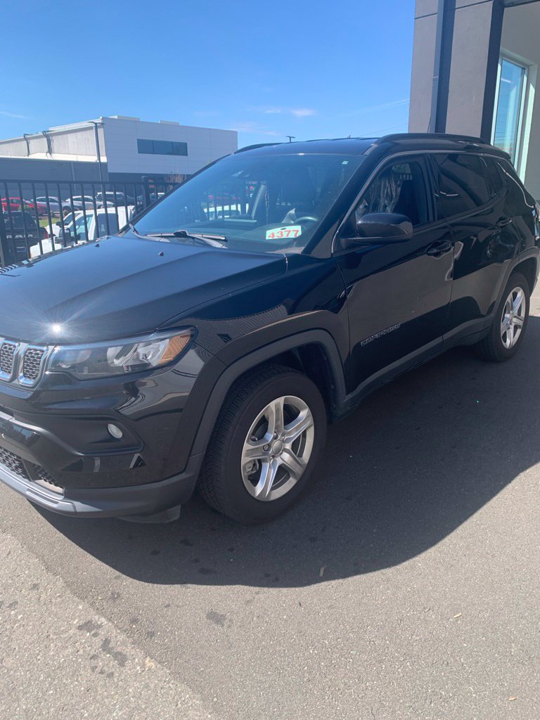 Certified 2023 Jeep Compass Latitude AWD/4WD image 9