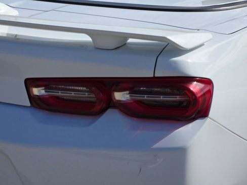 Used 2020 Chevrolet Camaro LT image 11