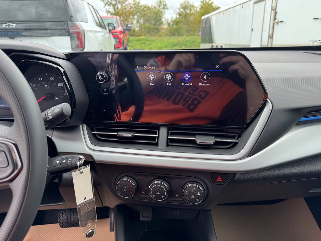 New 2026 Chevrolet Trax LS w/ LS Convenience Package FWD image 15