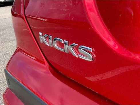 Used 2024 Nissan Kicks SV image 30
