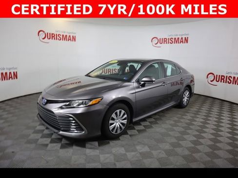 Used 2024 Toyota Camry LE FWD image 4