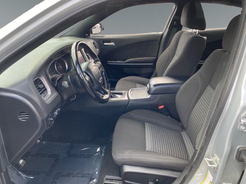 Used 2023 Dodge Charger SXT RWD image 9