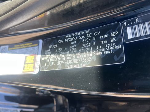 Used 2024 Kia Forte LXS image 16