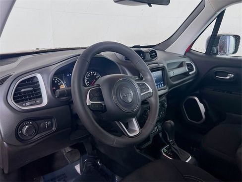 Used 2021 Jeep Renegade Sport image 9