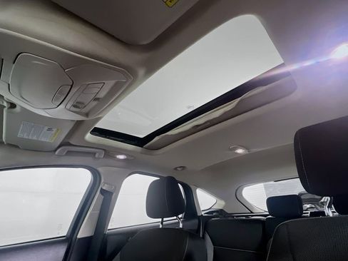 Used 2012 Ford Focus SE image 19