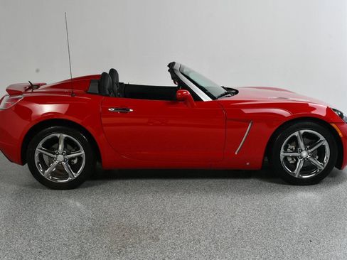Used 2007 Saturn Sky Red Line RWD image 3