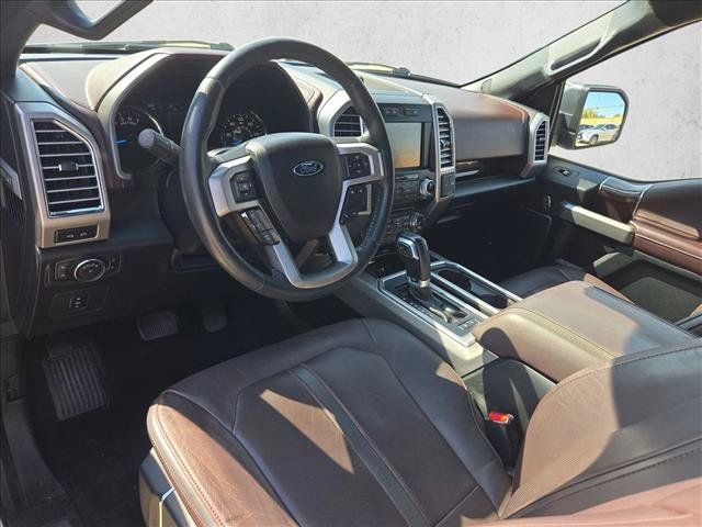 Used 2015 Ford F150 Platinum w/ Equipment Group 701A Luxury AWD/4WD image 9