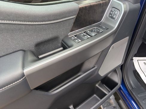 New 2026 Ford F250 Lariat w/ Black Appearance Package image 19