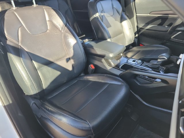 Used 2023 Kia Telluride LX FWD image 22
