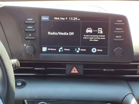 Certified 2025 Hyundai Elantra Sport FWD image 13