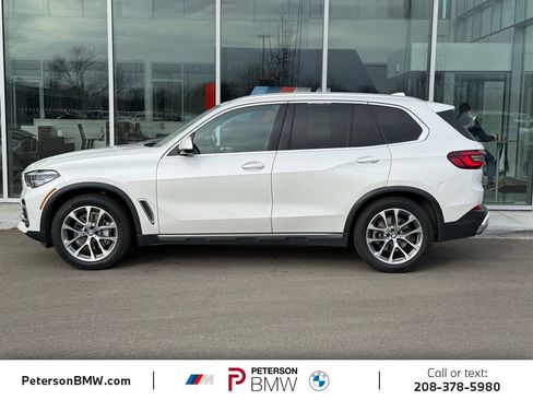 Used 2023 BMW X5 xDrive40i w/ Premium Package image 2