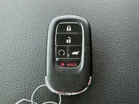 Used 2023 Honda Pilot Elite image 40