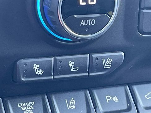 Used 2022 Chevrolet Silverado 3500 LTZ w/ LTZ Convenience Package image 24