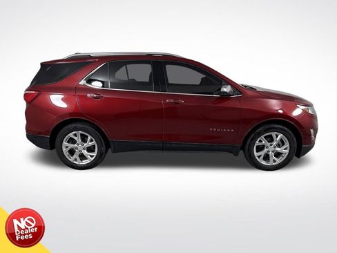 Used 2019 Chevrolet Equinox Premier image 2