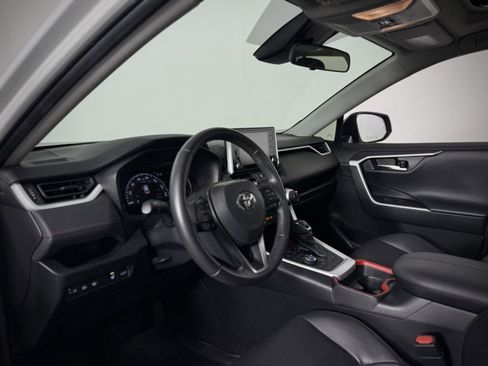 Used 2020 Toyota RAV4 TRD Off-Road image 4