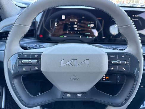 New 2026 Kia EV9 Wind image 27