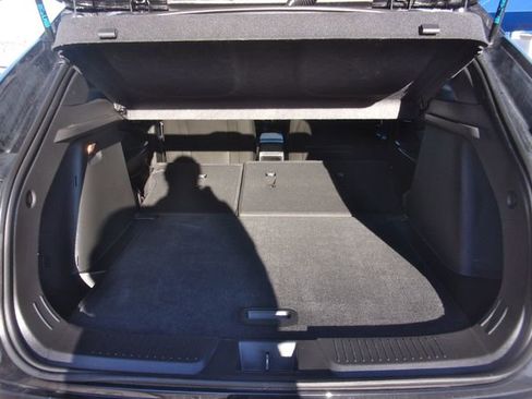 Used 2024 Chevrolet Trax RS w/ Sunroof Package image 31