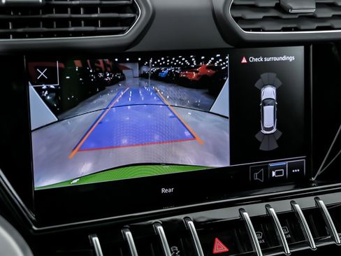 Used 2023 Lamborghini Urus S image 35