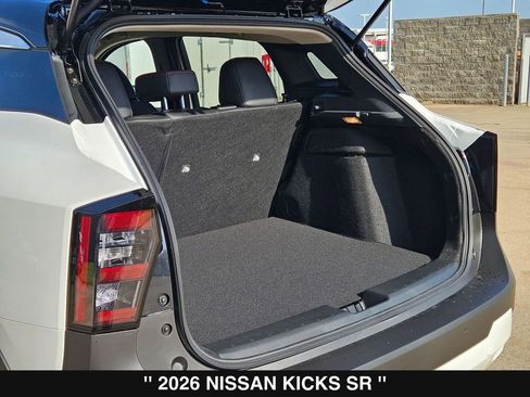 New 2026 Nissan Kicks SR AWD/4WD image 28