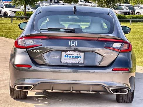 Used 2023 Honda Civic Sport Touring image 6