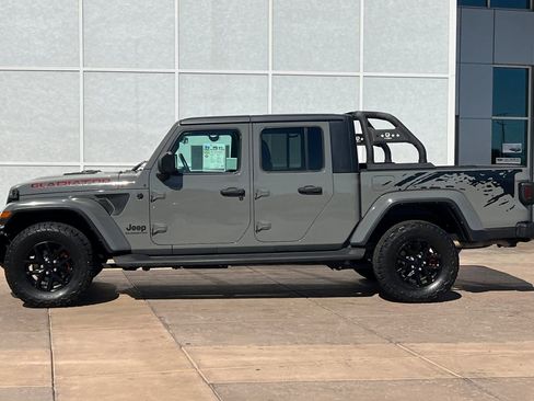 Used 2021 Jeep Gladiator Sport image 7
