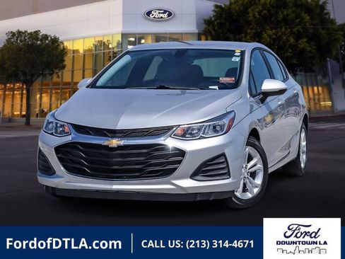 Used 2019 Chevrolet Cruze LS w/ LS Convenience Package FWD image 1