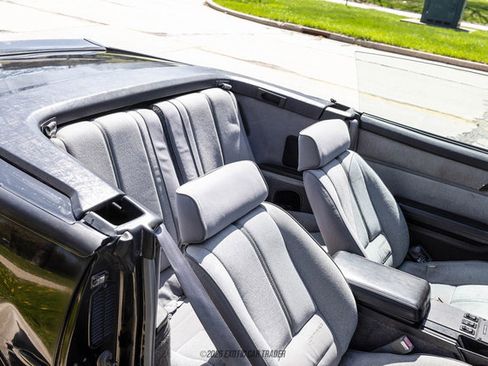 Used 1989 Chevrolet Camaro LT RWD image 40