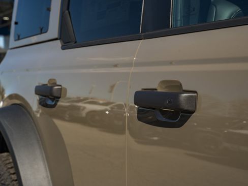 New 2026 Ford Bronco Badlands AWD/4WD image 17