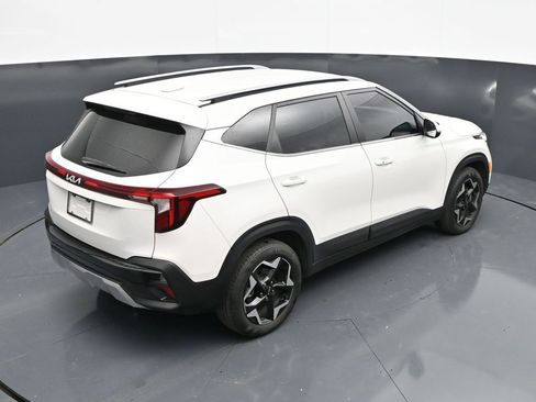 Used 2025 Kia Seltos EX FWD image 24