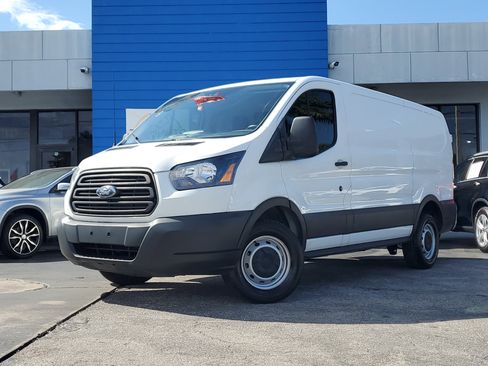 Used 2019 Ford Transit 250 130 Low Roof image 3
