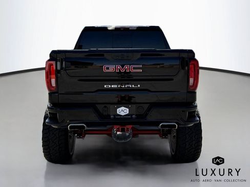 Used 2019 GMC Sierra 1500 Denali w/ Denali Ultimate Package AWD/4WD image 7