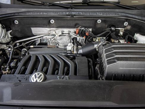 Used 2019 Volkswagen Atlas SE w/ Towing Package image 10