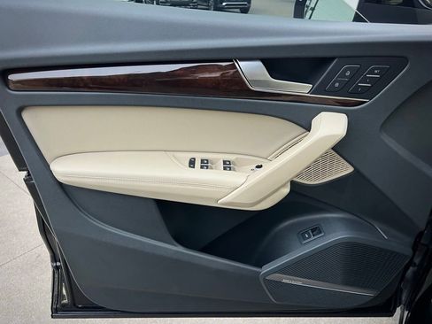 Used 2019 Audi Q5 Prestige w/ Prestige Package image 36