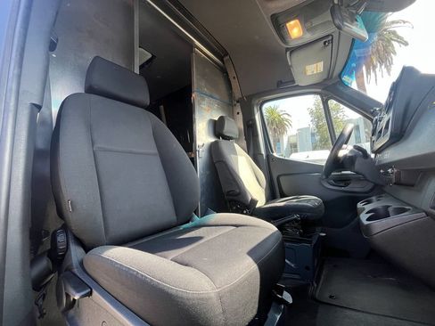 Used 2019 Mercedes-Benz Sprinter 144 image 15