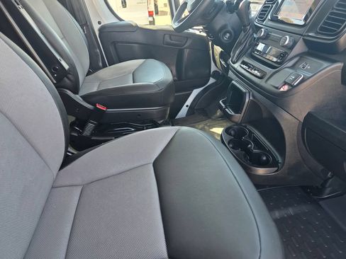 Used 2025 RAM ProMaster 2500 w/ Convenience Group FWD image 16