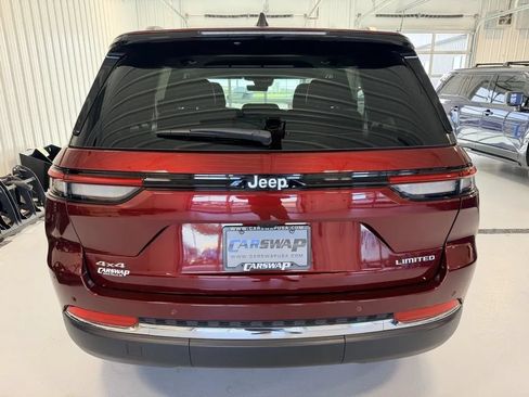Used 2025 Jeep Grand Cherokee Limited AWD/4WD image 4