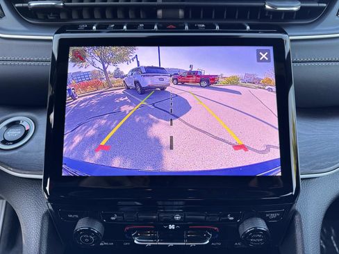 New 2025 Jeep Grand Cherokee Limited image 23