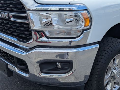 Used 2024 RAM 2500 Big Horn AWD/4WD image 13