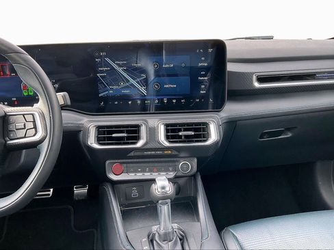 Used 2025 Ford Mustang GT Premium image 6