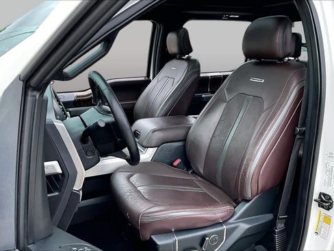 Used 2015 Ford F150 Platinum w/ Equipment Group 701A Luxury RWD image 8
